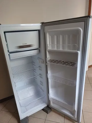 VENDO: Geladeira Esmaltec Branca 245L ROC31 PRO (110V)