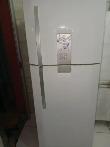 Geladeira duplex Frost Free usada 