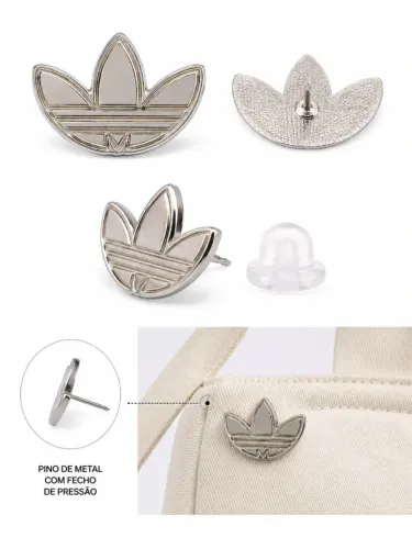 mini broche adidas trefoil prata