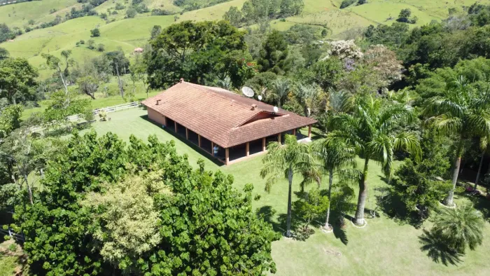 Sítio com vista para Pedra do Baú no Serrano em São Bento do Sapucaí - SP