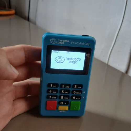 Com chip a maquininha do Mercado Pag.