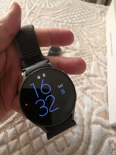 Vendo Galaxy Watch7 Semi novo, sem a pulseira original em muito bom estado de conservação