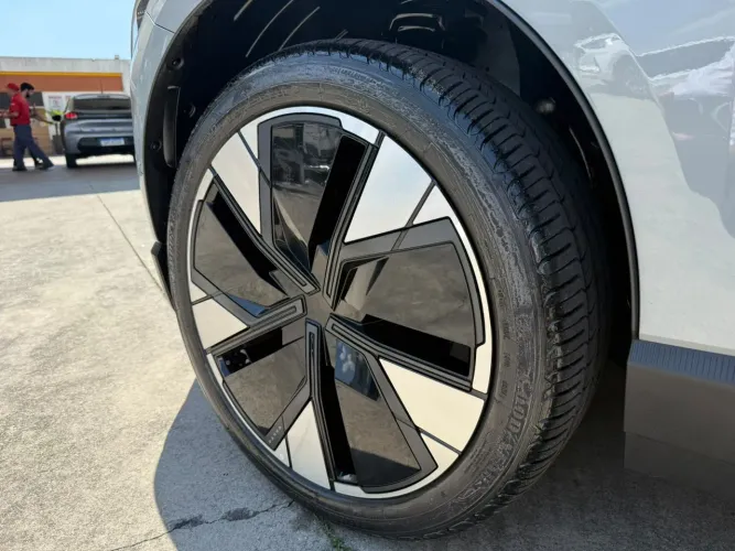 Volvo EX30 E60 Ultra (elétrico) 2024