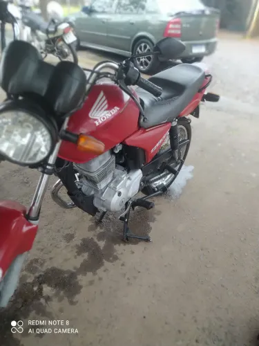 Vendo 150 b.o não dá acerto 4 mil reais moto ótima peças boas ..só vendo