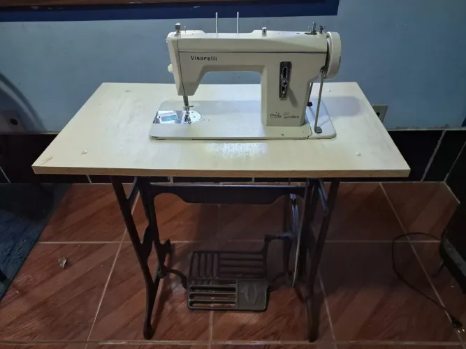 Máquina de Costura Vigorelli Alta Costura