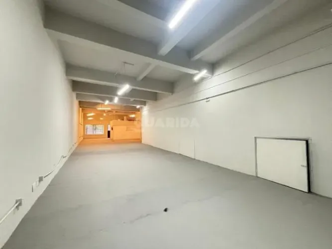 Depósito para alugar no bairro Passo DAreia, em Porto Alegre!