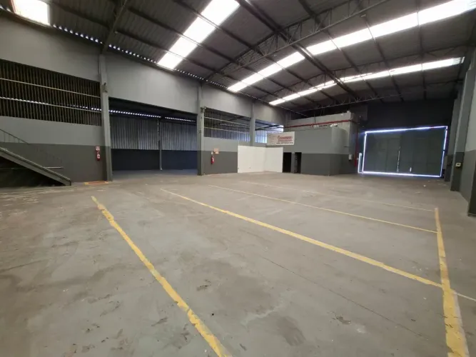 GALPÃO INDUSTRIAL E LOGÍSTICO PARA LOCAÇÃO | 963 m² | ZONA INDUSTRIAL DE SOROCABA/SP