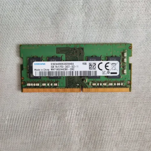 Memória RAM SAmsung 4GB DDR4 2400t 1x16
