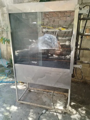 Máquina de Frango 4 Espetos Usada