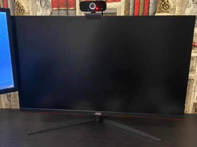 Monitor Gamer AOC Hero 144hz 27" em excelente estado de conservação