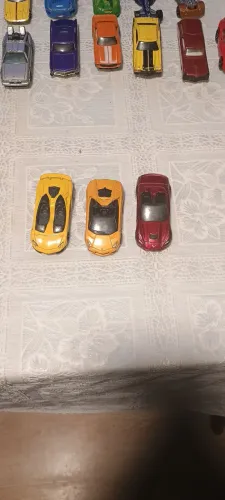 Lote de 3x hot Wheels esportivos-corvete stingray + 2x Lamborghini 