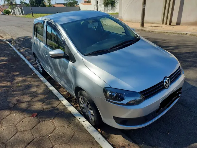 Volkswagen Fox 1.0 MI Total Flex 8V 5P 2012