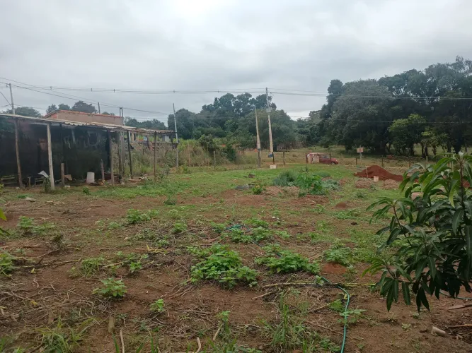 VENDE-SE OU TROCA TERRENO PARA CHÁCARA - CAPELA DO ALTO/SP