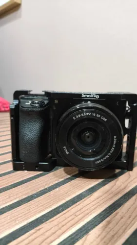 Sony A6500 + lente 16-50mm OSS