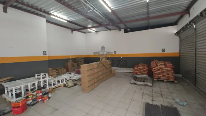 Oportunidade - Loja Comercial - Jacareí - Centro - 91m².