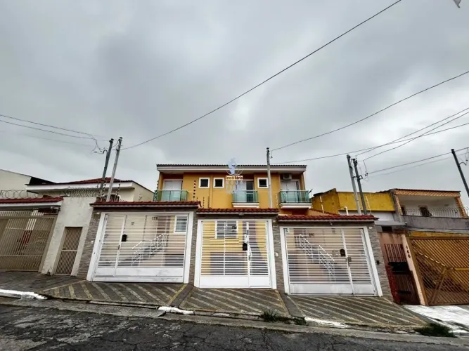 Casa para Venda e Locação na Vila Maria.