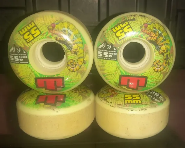 RODAS DE SKATE MOSKA