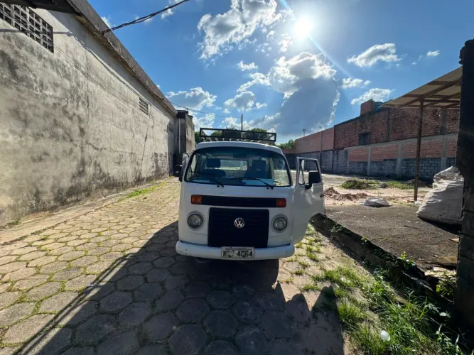 Volkswagen Kombi Furgão 1.4 MI Total Flex 8V 2012