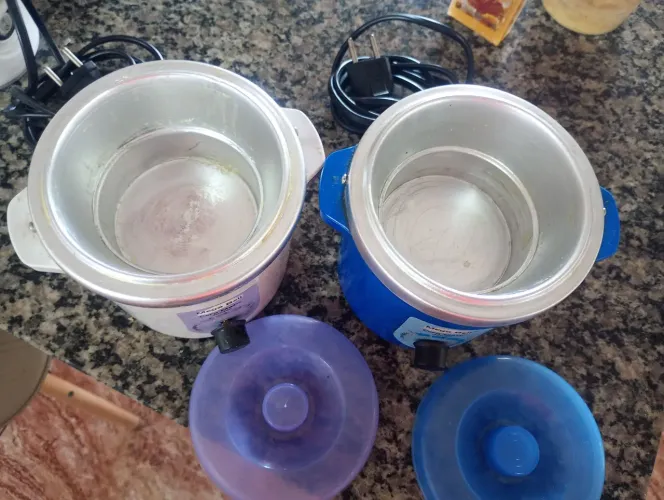 Aquecedores profissional de cera. 