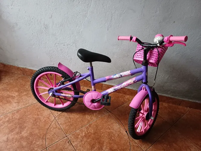 Bicicleta infantil feminina aro 16 com sestinha e descanso