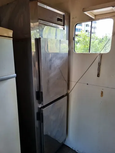 Geladeira comercial