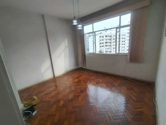 Apartamento : / Residencial / Glória