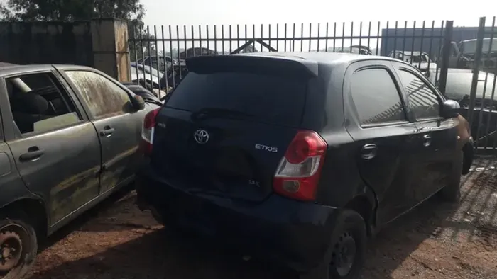 Sucata Etios 