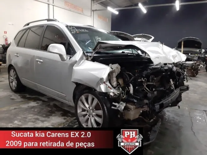 Sucata Kia Carens 2.0 2009 para retirada de peças