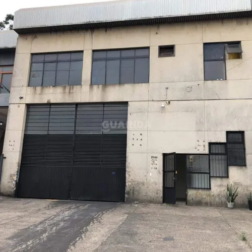 Loja/depósito comercial no bairro Sarandi.