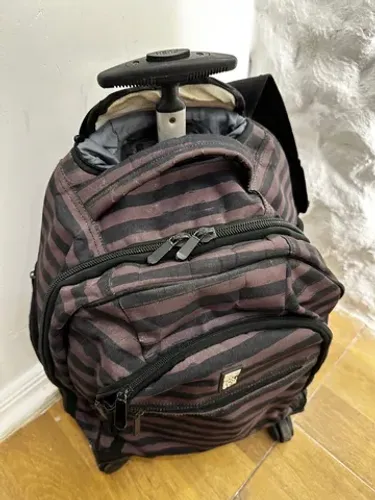 Mochila com carrinho