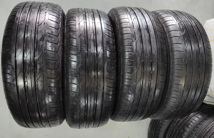 PNEU 18 225/50R18 RUNFLAT BRIDGESTONE UNIDADE