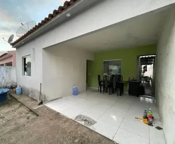Casa à venda com ótima localização no Itapoã