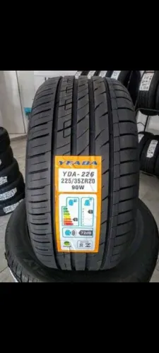 Pneu 225 35 20 Importado novo em até 10x de R$56,00 no cartão de crédito
