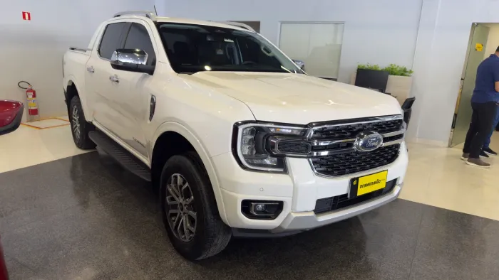 Ranger 3.0 V6 Limited  (32 mil km) Tatiane Teles 