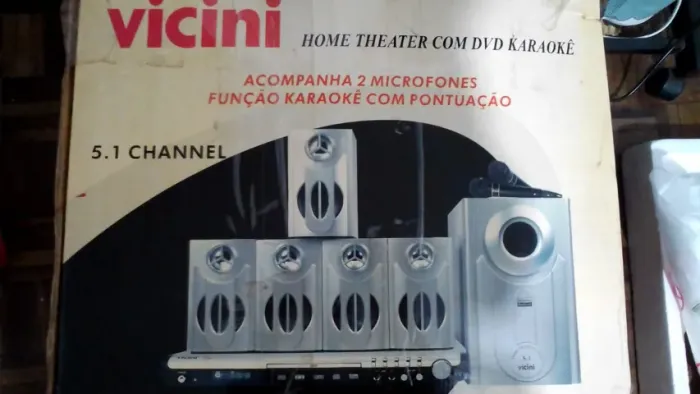 Aparelho de DVD com Caixas de Som- Marca Vicini