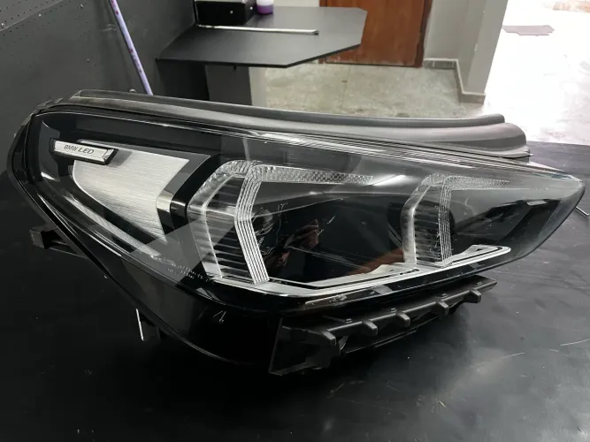 Farol bmw x1 M Direito 2025 completo 