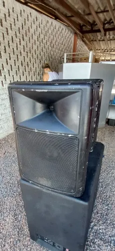 Par de caixas 12 polegadas passivas 300wrms cada