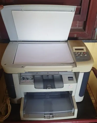 Impressora Multifuncional HP LaserJet M1212nf