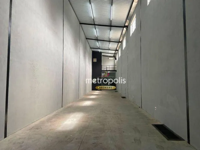 Galpão à venda, 170 m² por R$ 1.300.000,00 - Vila Palmares - Santo André/SP