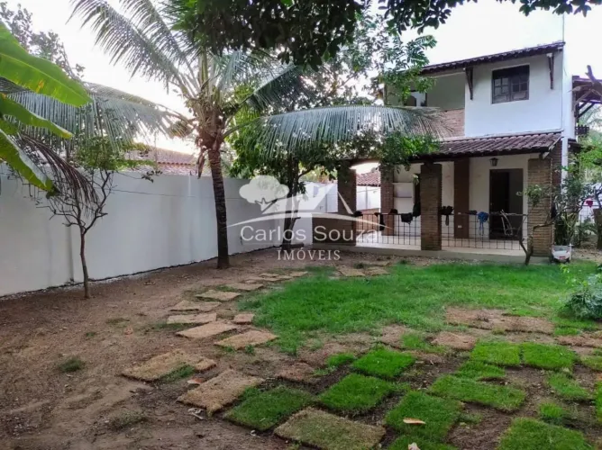 CASA FORA DE CONDOMINIO CÓD.221