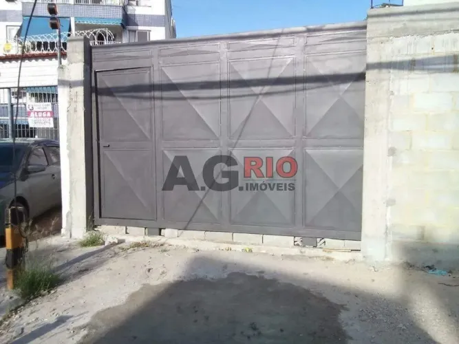 TERRENO COMERCIAL OU RESIDENCIAL À VENDA COM 760 M EM CAMPINHO
