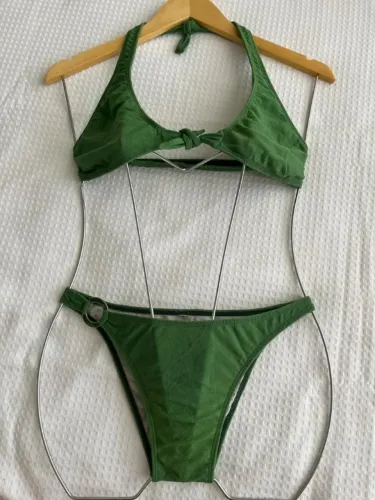 biquini verde tamanho g