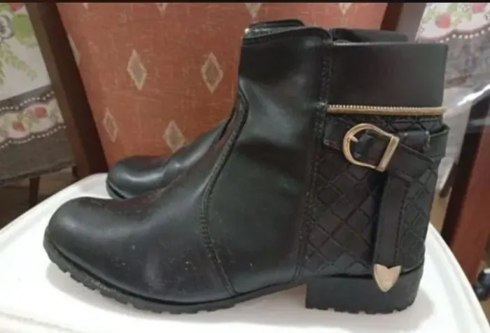 Bota cano baixo 