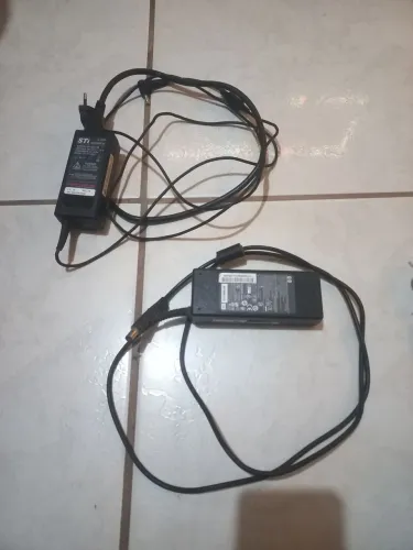 Carregador para Notebook HP e STI
