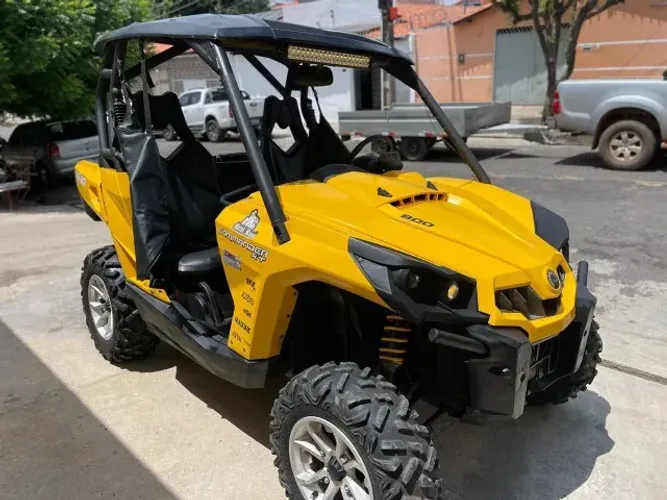 UTV CAN-AM COMMANDER DPS 800