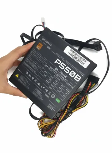 VENDA RÁPIDA - Fonte de Alimentação Gigabyte P550B
