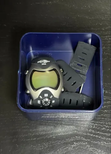 relógio bússola mormaii , nunca usado, mas devido ao tempo a pulseira acabou quebrando