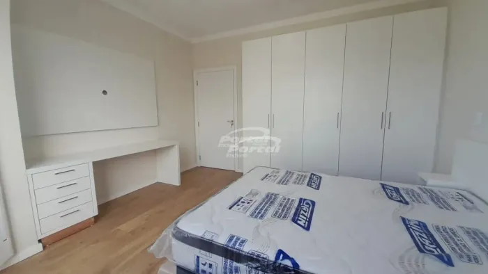 Apartamento semi mobiliado disponível para locação no bairro Vila Nova, Blumenau/SC.