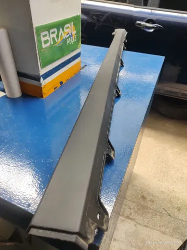 spoiler lateral direito Fiat Fastback 