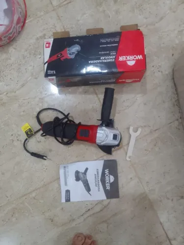 Esmerilhadeira worker